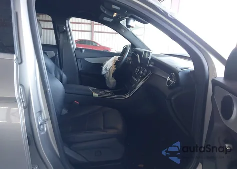 2019 Mercedes-Benz Glc 300 из США, поврежденный, VIN WDC0G4JB8KV163031